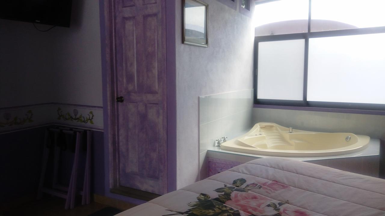 Hotel Vida En Rosas Бернал Екстериор снимка