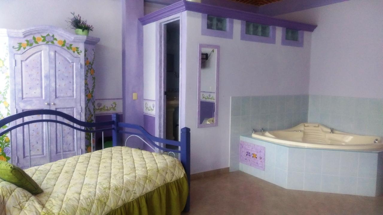 Hotel Vida En Rosas Бернал Екстериор снимка
